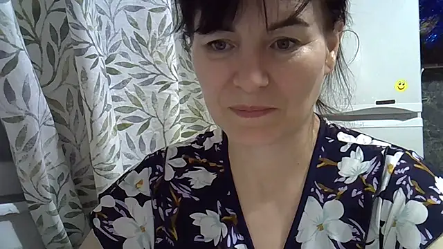 Krystal 82 online show from January 10, 9:30 pm