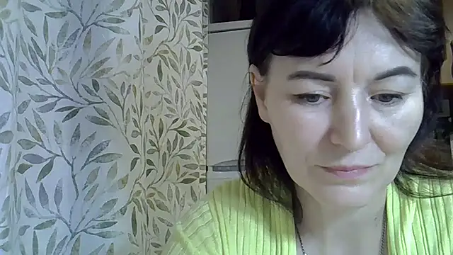 Krystal 82 online show from February 2, 8:40 pm