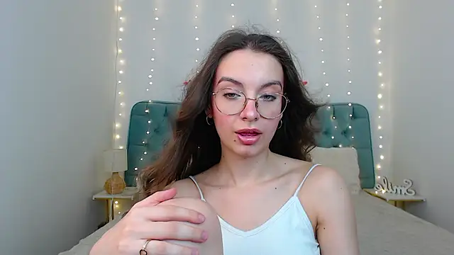 Snapshot of Real_cutie1 chatting on February 12, 2:12 pm Real cutie1 online show from February 12, 2:12 pm