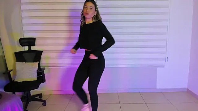 Rachell criss online show from September 30, 4:17 am