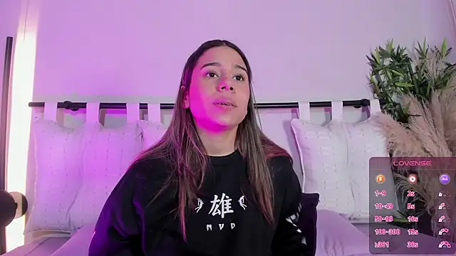 Rachell criss online show from February 3, 6:40 am