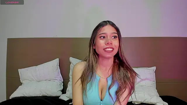 Rachell criss online show from April 11, 4:17 am