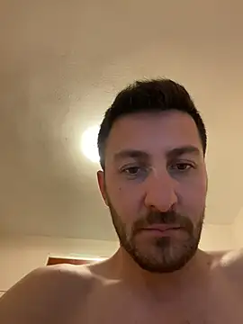 Snapshot of emredenizz07 chatting on December 2, 5:52 pm emredenizz07 online show from December 2, 5:52 pm