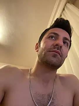 Snapshot of emredenizz07 chatting on March 7, 5:43 pm emredenizz07 online show from March 7, 5:43 pm