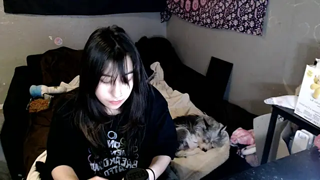 London Ray online show from March 5, 1:01 am