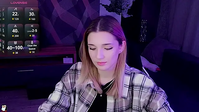 Sandy Belle online show from October 19, 6:08 pm