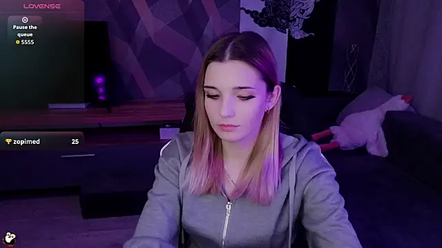 Sandy Belle online show from October 28, 7:16 pm