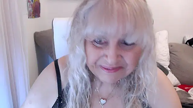 SusiLifeXXX online show from December 4, 7:55 pm