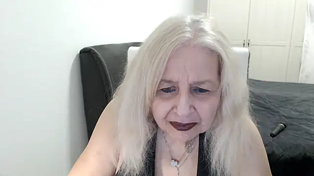 SusiLifeXXX online show from March 19, 9:19 pm