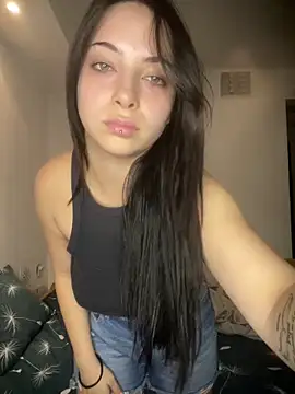 Snapshot of Bella__Booty chatting on September 25, 9:51 pm Bella Booty online show from September 25, 9:51 pm
