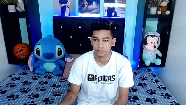 x oliver x online show from September 29, 5:45 am