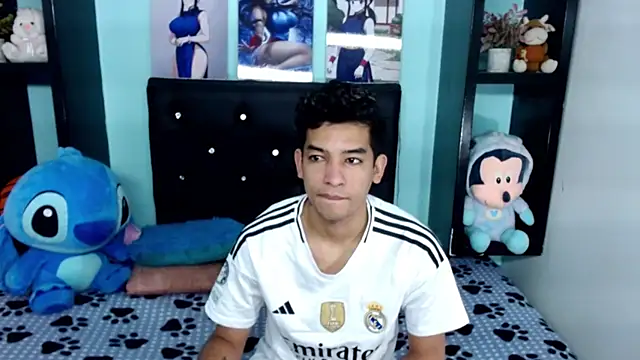 x oliver x online show from November 6, 3:07 am