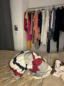 Nia Desire online show from January 9, 7:11 am