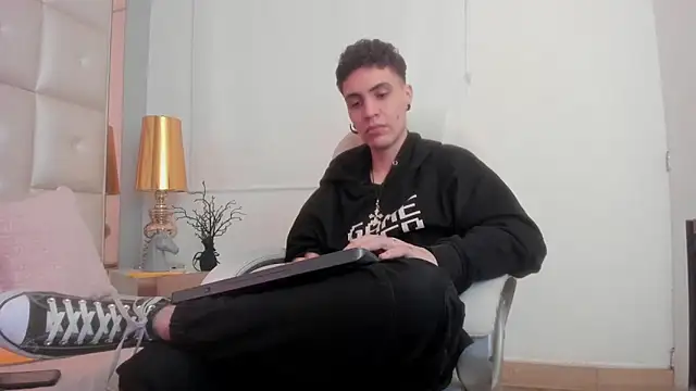 dark sun302 online show from December 4, 10:07 pm