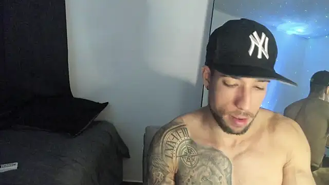 ThiagoLugo online show from February 6, 7:34 am