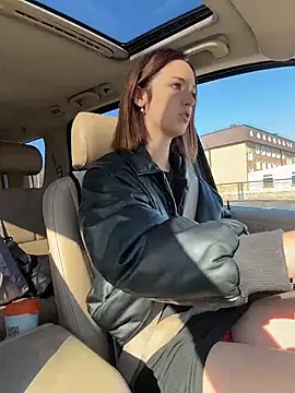 DollyTall online show from October 20, 8:15 am