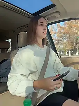 DollyTall online show from October 31, 7:31 am