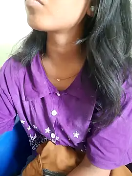 Snapshot of AnkitaDevi chatting on July 15, 3:45 am AnkitaDevi online show from July 15, 3:45 am