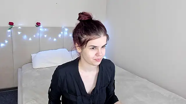 Snapshot of Infinity_Ti chatting on February 27, 2:00 am Infinity Ti online show from February 27, 2:00 am