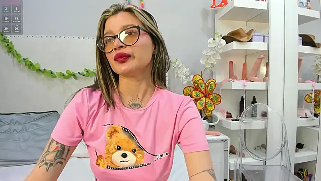 KoraSweett online show from October 8, 7:44 pm