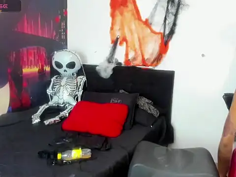 Snapshot of MANELYK_S7 chatting on October 18, 12:13 am MANELYK S7 online show from October 18, 12:13 am