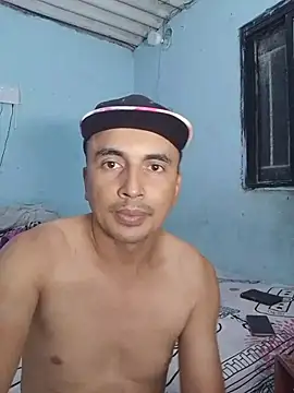 miroqui143 online show from October 13, 11:49 pm