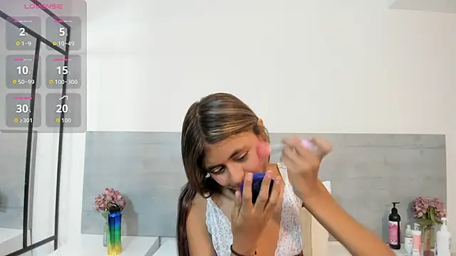 sunnyWhitee online show from October 30, 7:14 pm