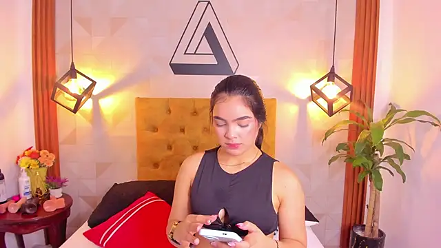 violet sweet19 online show from April 13, 11:48 am