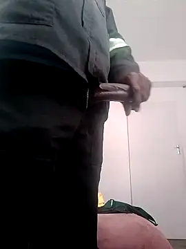 Snapshot of dickcurved38 chatting on February 16, 9:38 am dickcurved38 online show from February 16, 9:38 am