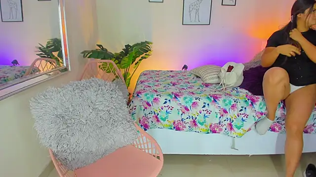 LusyKitty online show from September 25, 3:27 pm