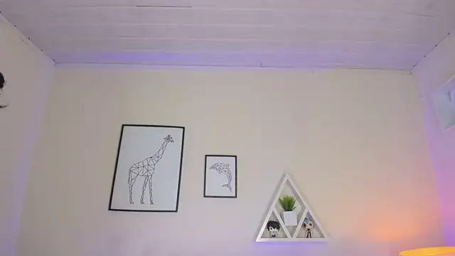 LusyKitty online show from November 5, 4:18 pm