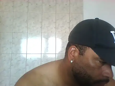 OliveiraSeven online show from May 6, 1:27 pm