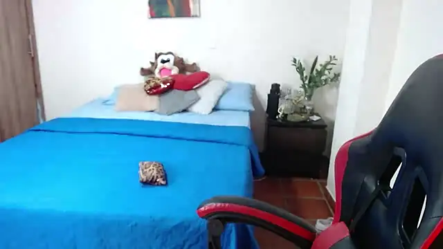 Snapshot of Secret_Bella chatting on November 25, 12:16 pm Secret Bella online show from November 25, 12:16 pm