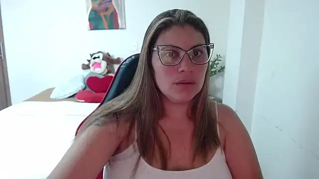 Snapshot of Secret_Bella chatting on November 27, 11:34 am Secret Bella online show from November 27, 11:34 am