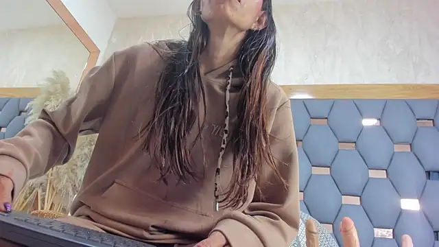 crystal sm online show from March 27, 3:12 am