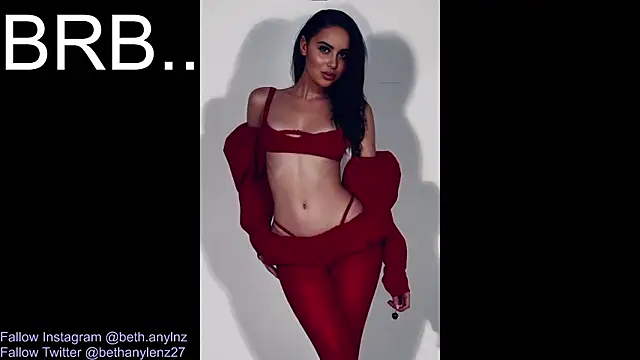 bethanyLenz online show from November 19, 2:17 pm