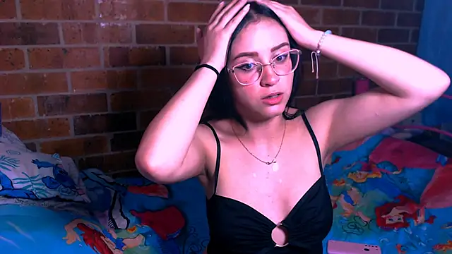 danaiisabella online show from October 24, 5:37 am