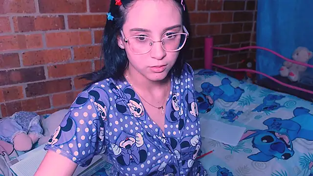 danaiisabella online show from October 31, 2:45 am