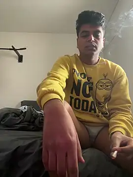 Snapshot of Noam7080z chatting on January 18, 9:02 am Noam7080z online show from January 18, 9:02 am