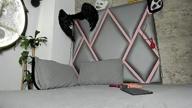 Euphoria 07 online show from October 26, 3:45 am