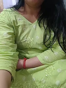 Snapshot of roshni_agrawal0 chatting on June 20, 7:55 am roshni agrawal0 online show from June 20, 7:55 am