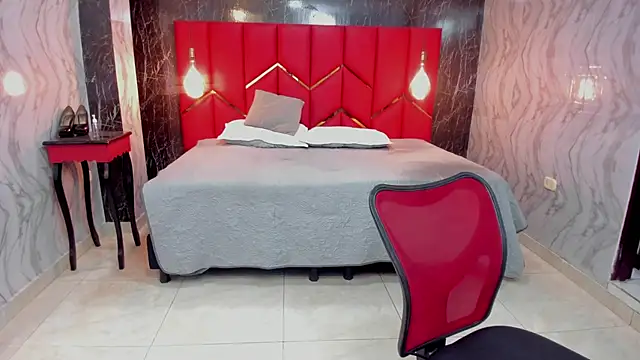 LatinaHoleQueen online show from March 17, 2:53 pm