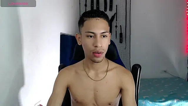 dylan apol0 online show from November 7, 4:12 am