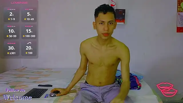 dylan apol0 online show from March 13, 11:55 pm