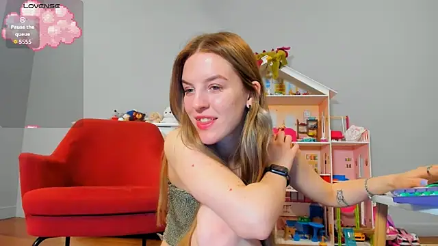 Baby dolllly online show from September 14, 3:33 pm
