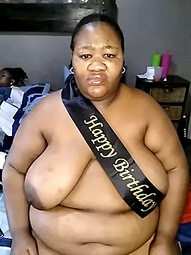 Snapshot of SeductionBoobs chatting on September 24, 7:12 am SeductionBoobs online show from September 24, 7:12 am