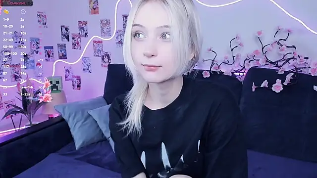 Megan--chan online show from January 9, 5:15 pm