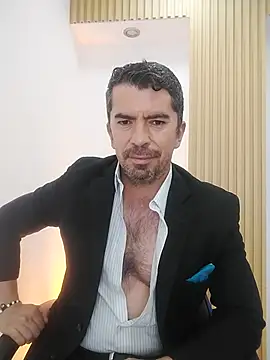 JuanKFit 45 online show from April 15, 3:52 pm