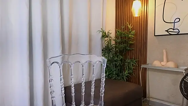 Lia Mar  online show from October 9, 6:06 pm