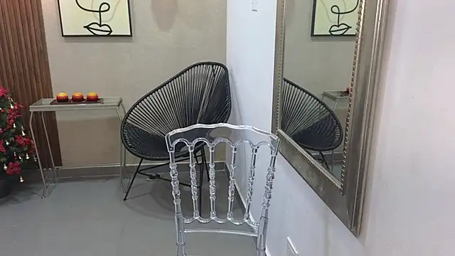 Lia Mar  online show from December 3, 6:06 pm